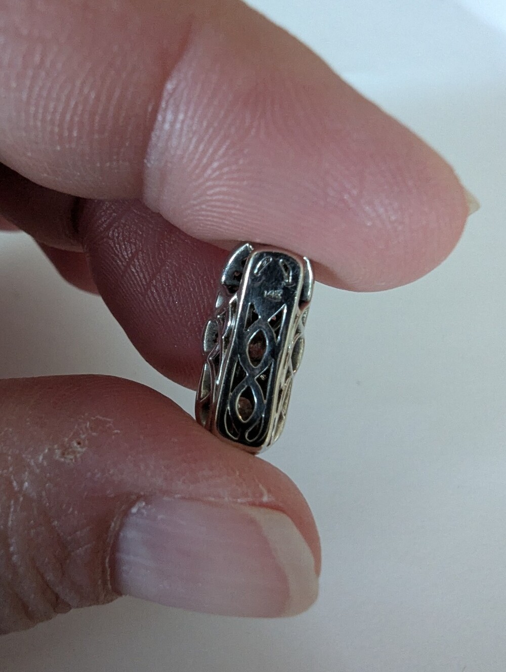 14k White Gold Diamond Pendant - Picture 5 of 8